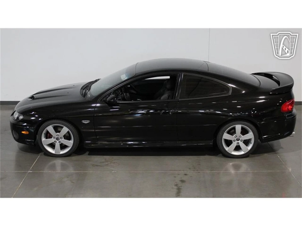 2005 Pontiac GTO 4th Gen - Image 19 of 31