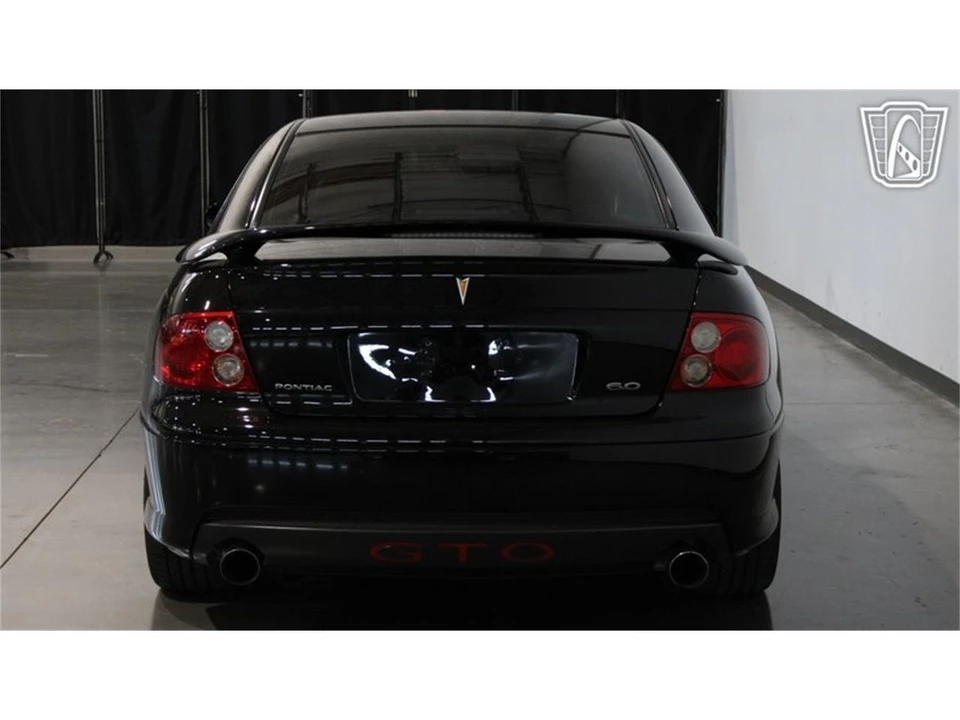 2005 Pontiac GTO 4th Gen - Image 25 of 31