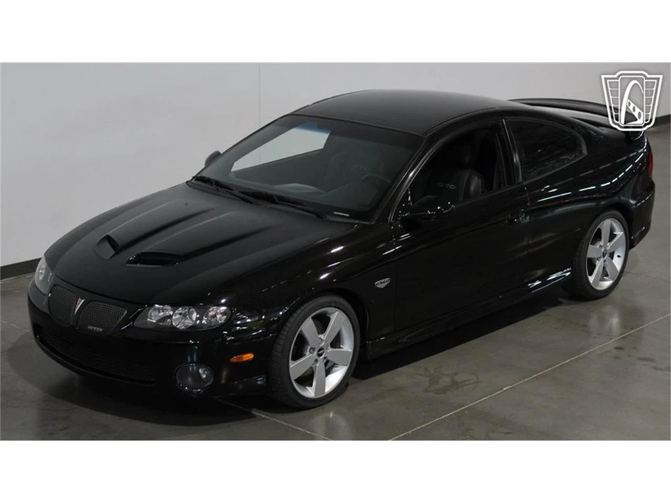 2005 Pontiac GTO 4th Gen - Image 20 of 31