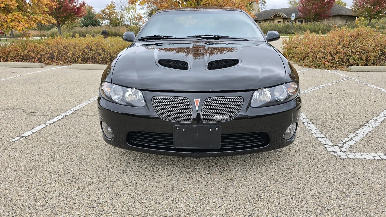 2005 Pontiac GTO 4th Gen - Image 2 of 11