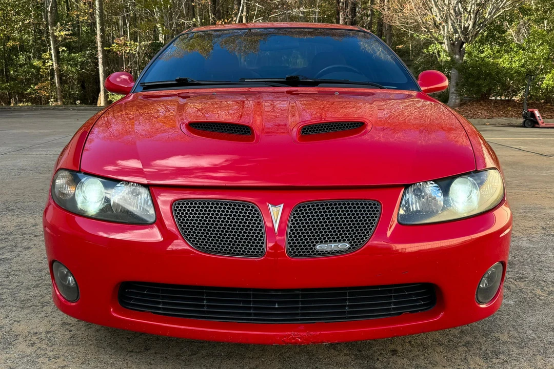 2005 Pontiac GTO 4th Gen - Image 2 of 31