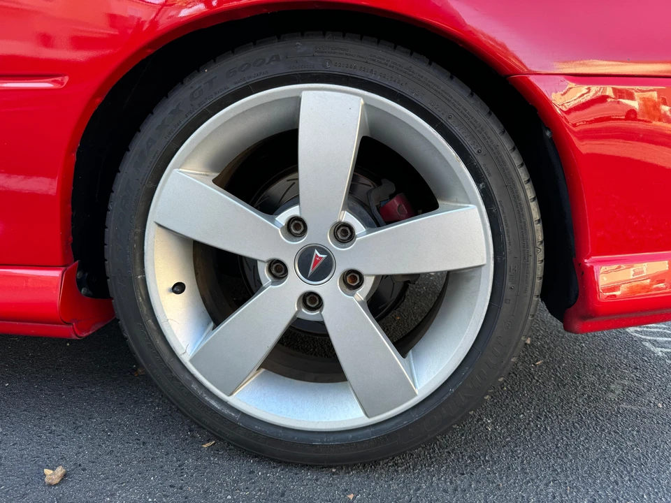 2005 Pontiac GTO 4th Gen - Image 25 of 31