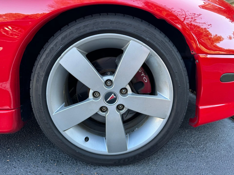 2005 Pontiac GTO 4th Gen - Image 27 of 31