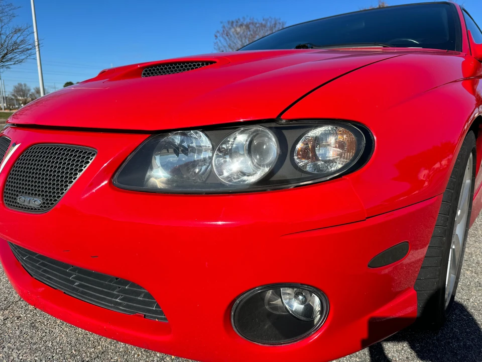 2005 Pontiac GTO 4th Gen - Image 15 of 31