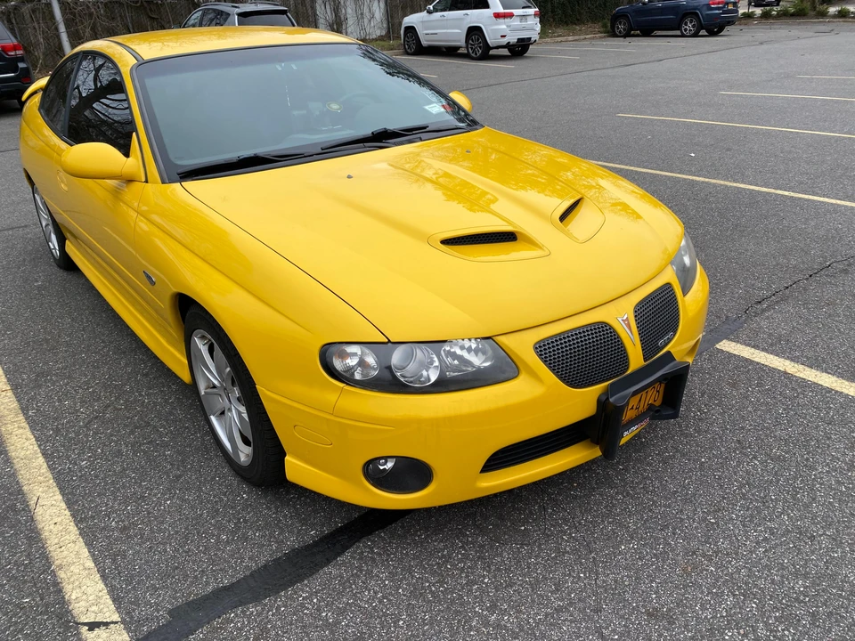 2005 Pontiac GTO 4th Gen - Image 17 of 31