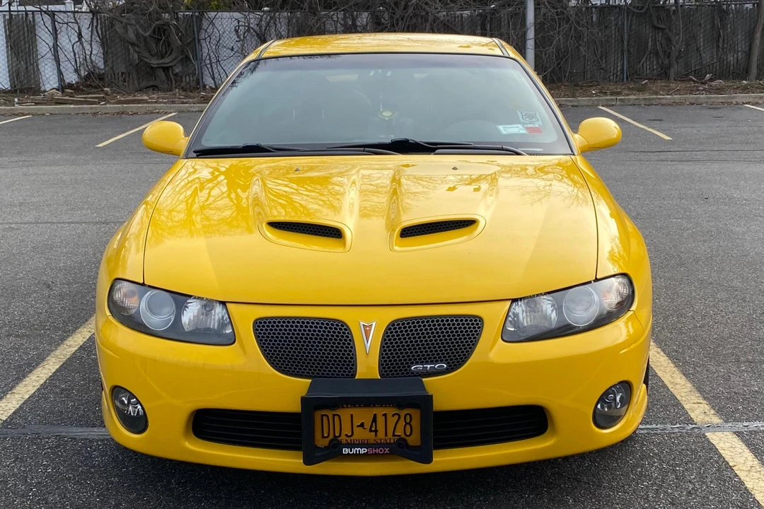 2005 Pontiac GTO 4th Gen - Image 2 of 31