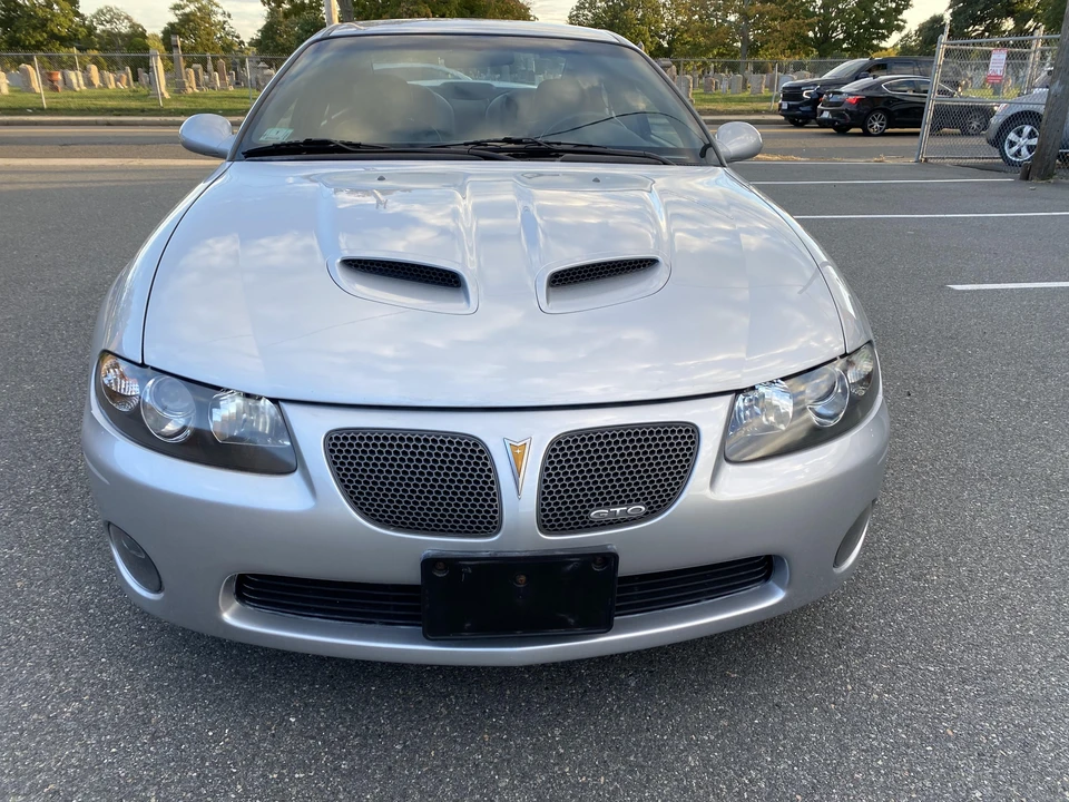 2005 Pontiac GTO 4th Gen - Image 6 of 31