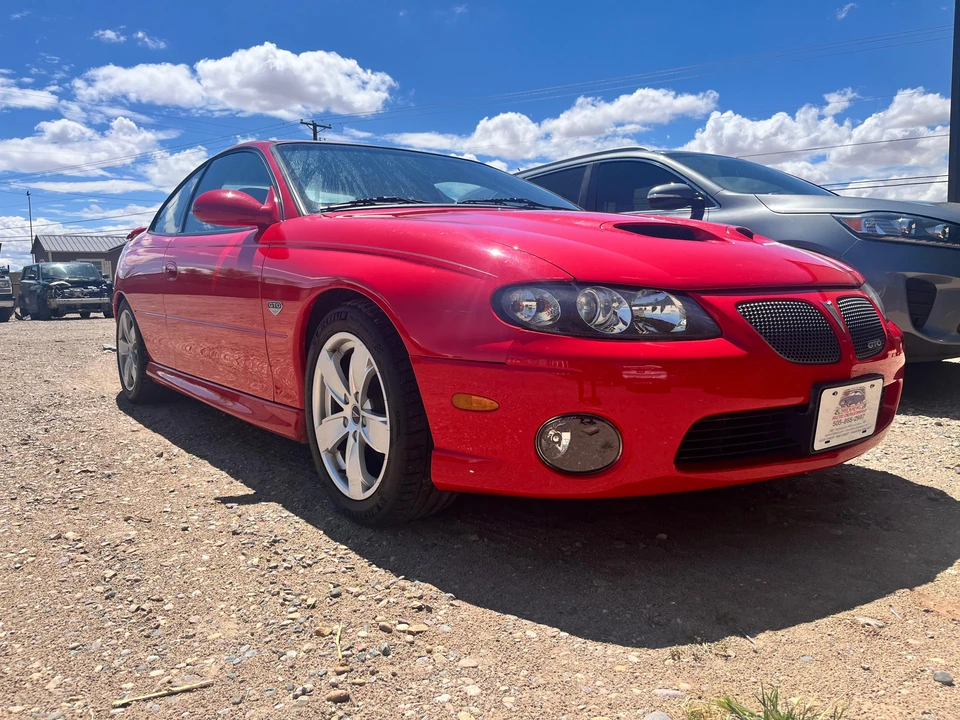 2005 Pontiac GTO 4th Gen - Image 13 of 31
