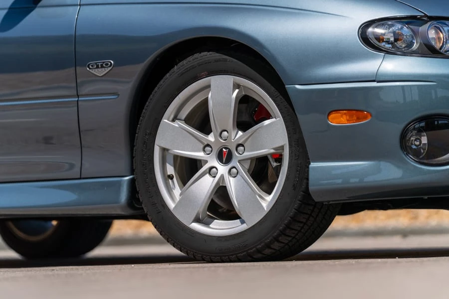 2005 Pontiac GTO 4th Gen - Image 17 of 29