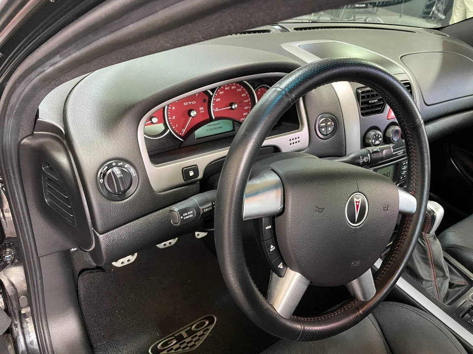 2005 Pontiac GTO 4th Gen - Image 12 of 21