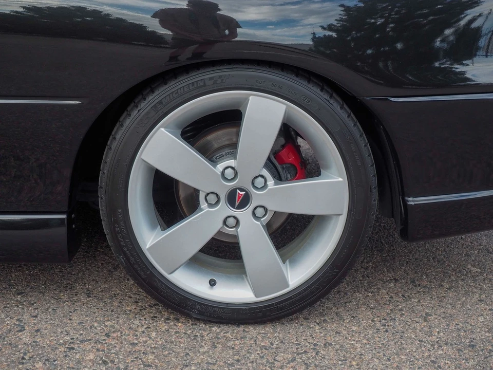 2005 Pontiac GTO 4th Gen - Image 29 of 31