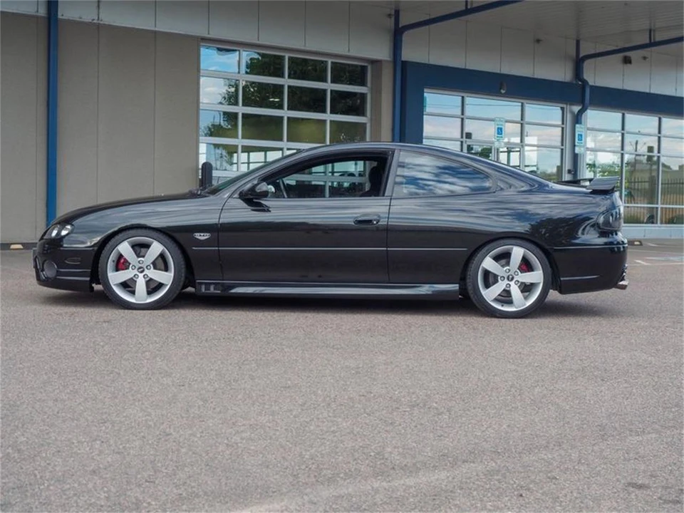 2005 Pontiac GTO 4th Gen - Image 10 of 31