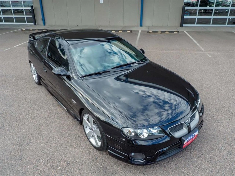 2005 Pontiac GTO 4th Gen - Image 11 of 31