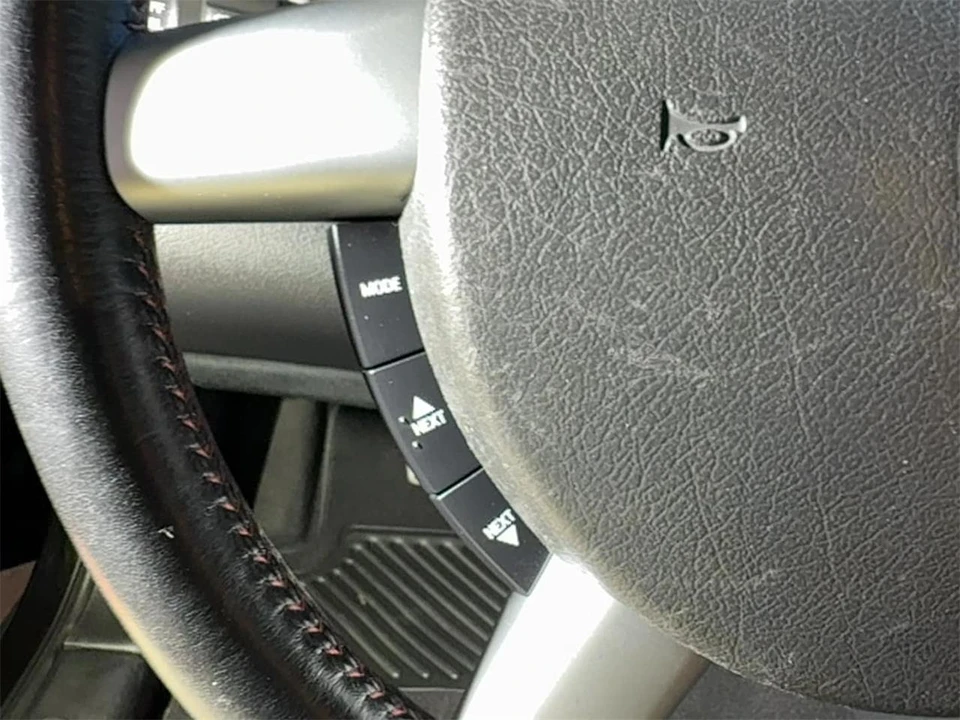 2005 Pontiac GTO 4th Gen - Image 29 of 31