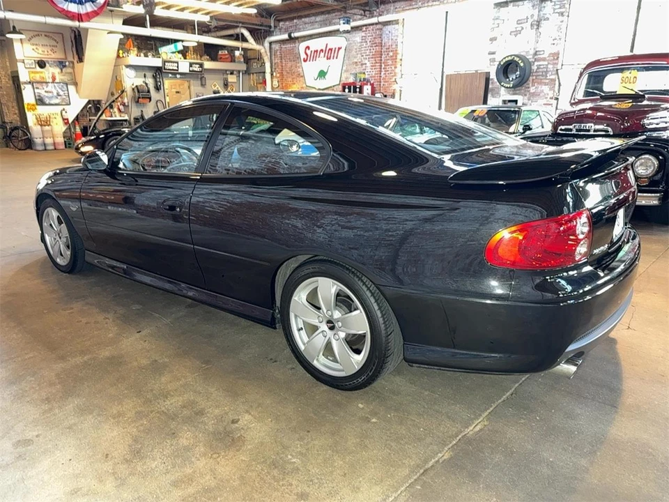 2005 Pontiac GTO 4th Gen - Image 5 of 31