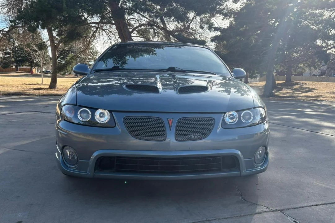 2005 Pontiac GTO 4th Gen - Image 2 of 31