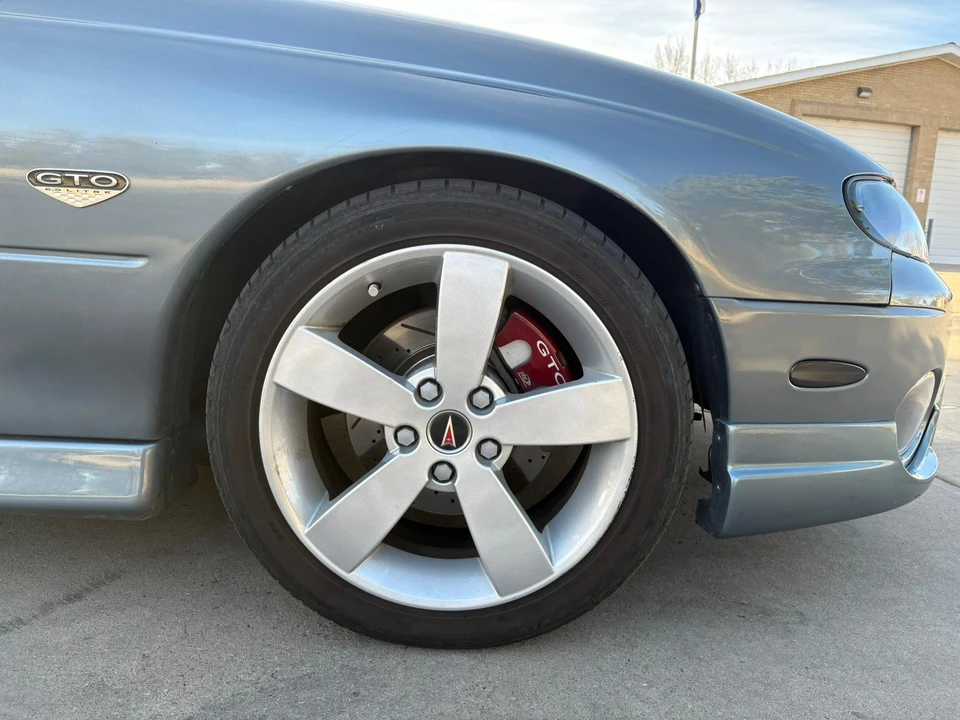 2005 Pontiac GTO 4th Gen - Image 24 of 31