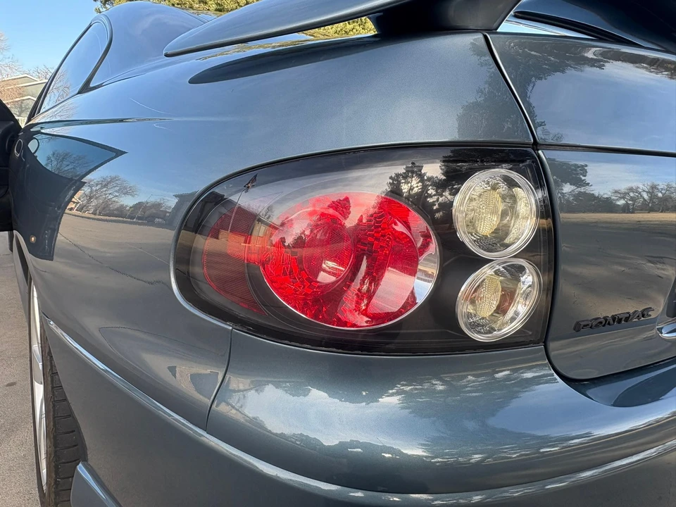 2005 Pontiac GTO 4th Gen - Image 19 of 31
