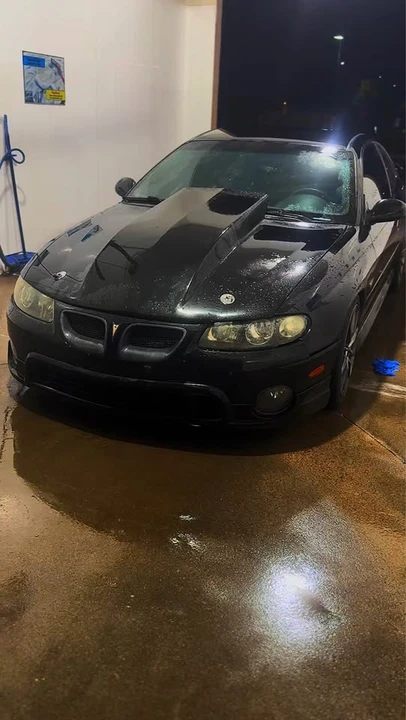 2005 Pontiac GTO 4th Gen - Image 2 of 3