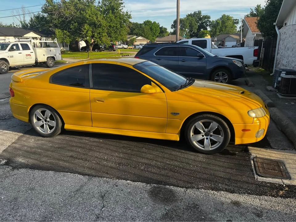 2005 Pontiac GTO 4th Gen - Image 2 of 6