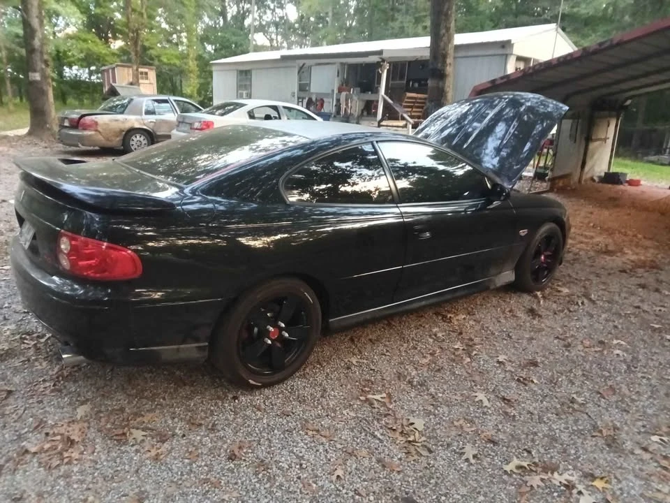 2005 Pontiac GTO 4th Gen - Image 2 of 5