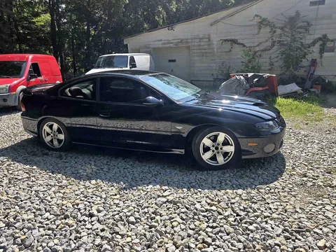 2005 Pontiac GTO Coupe 2D