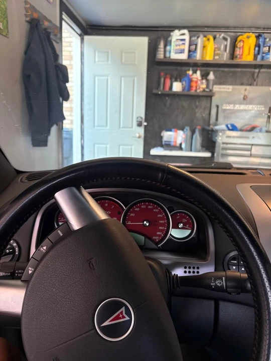 2005 Pontiac GTO 4th Gen - Image 5 of 15