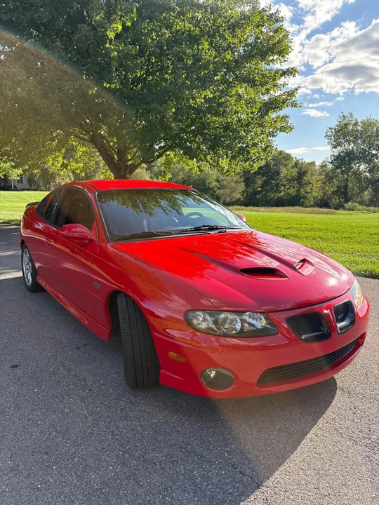 2005 Pontiac GTO 4th Gen - Image 2 of 13