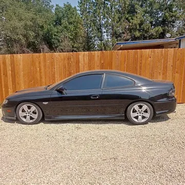 2005 Pontiac GTO Coupe