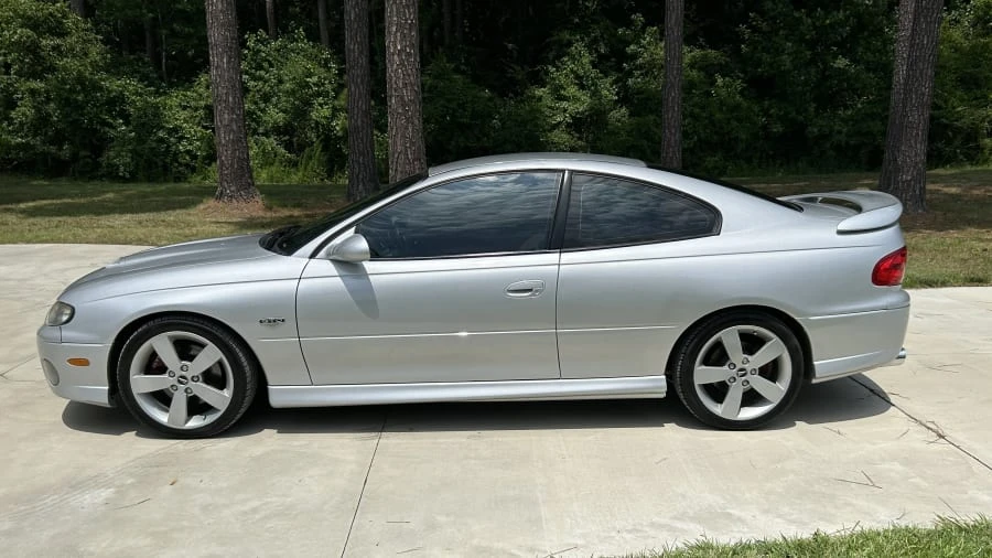 2005 Pontiac GTO 4th Gen - Image 9 of 27