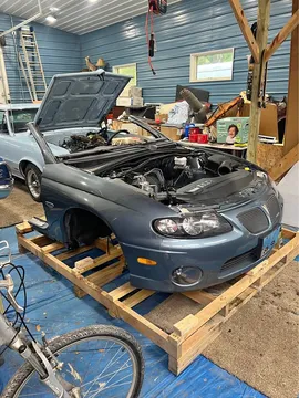 2005 Pontiac GTO Front Clip
