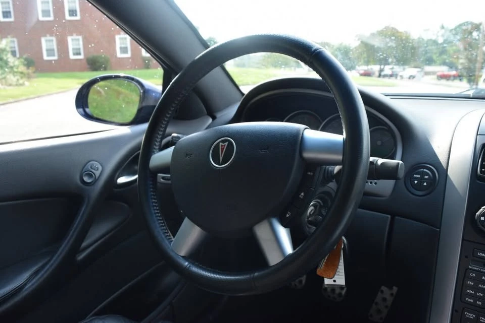 2005 Pontiac GTO 4th Gen - Image 12 of 16
