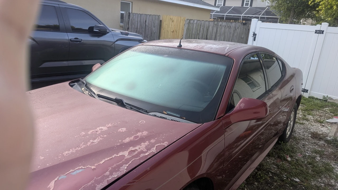 2005 Pontiac Grand Prix 3rd+ Gen - Image 3 of 10