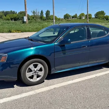 2005 Pontiac Grand Prix GT Sedan 4D