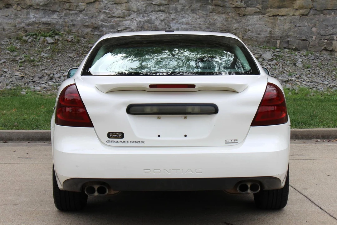 2005 Pontiac Grand Prix 3rd+ Gen - Image 5 of 10