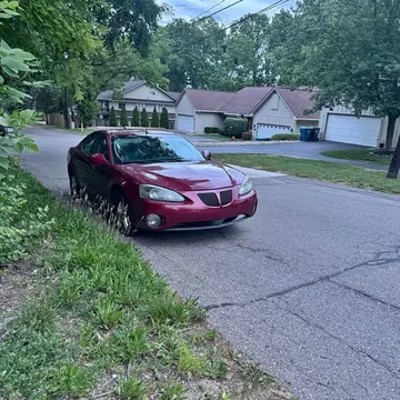 2005 Pontiac Grand Prix GTP Sedan 4D