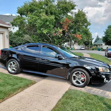 2005 Pontiac Grand Prix GTP Sedan 4D