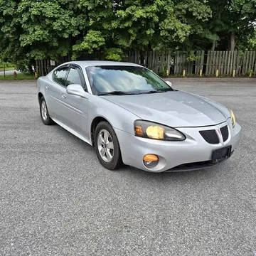2005 Pontiac Grand Prix SE Sedan 4D