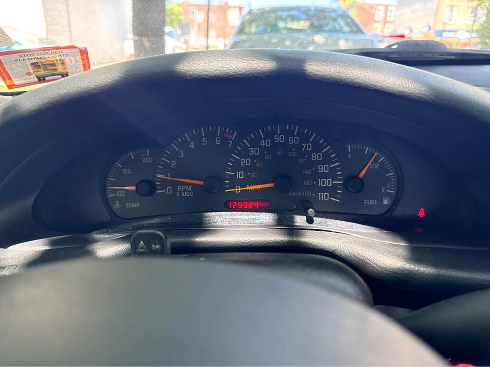 2005 Pontiac Sunfire - Image 10 of 10