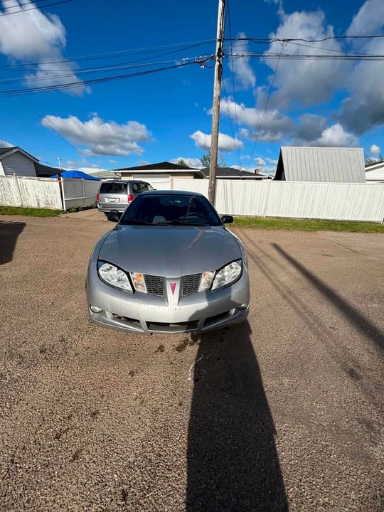 2005 Pontiac Sunfire - Image 6 of 14