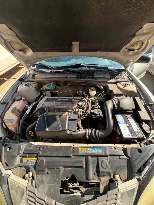 2005 Pontiac Sunfire - Image 7 of 14