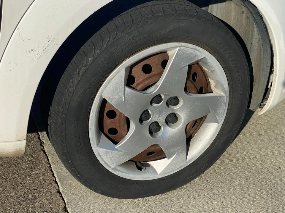 2005 Pontiac Vibe - Image 19 of 20