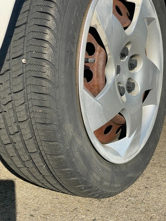 2005 Pontiac Vibe - Image 17 of 20