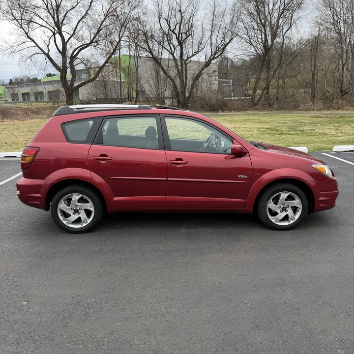 2005 Pontiac Vibe - Image 2 of 12