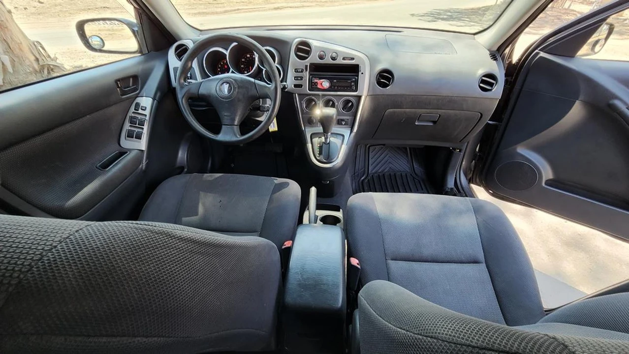 2005 Pontiac Vibe - Image 8 of 12