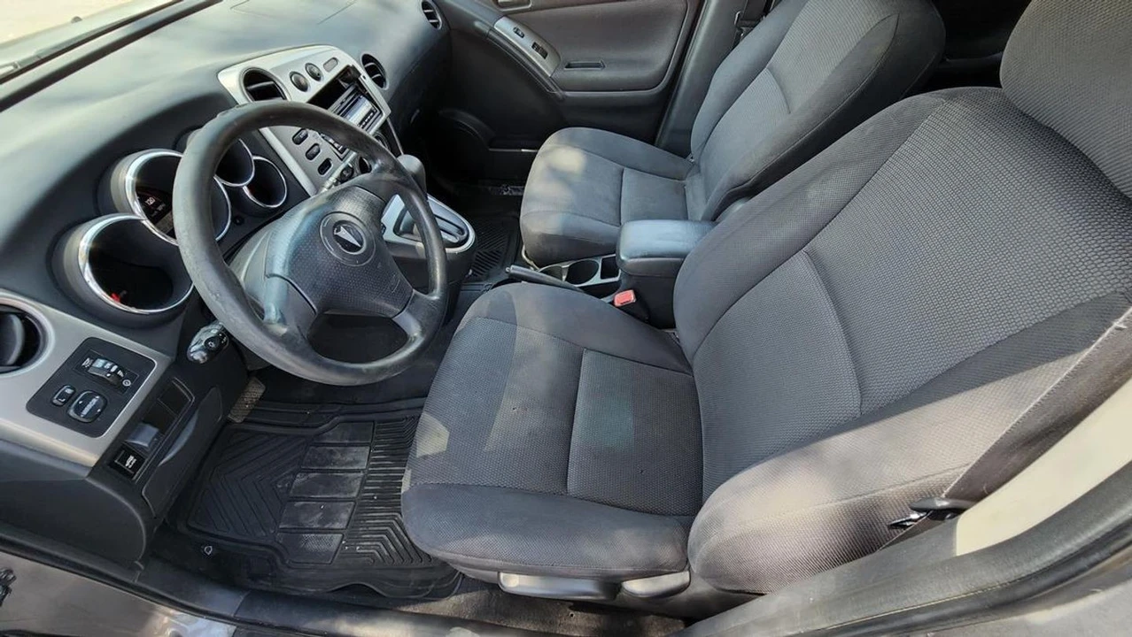 2005 Pontiac Vibe - Image 14 of 21