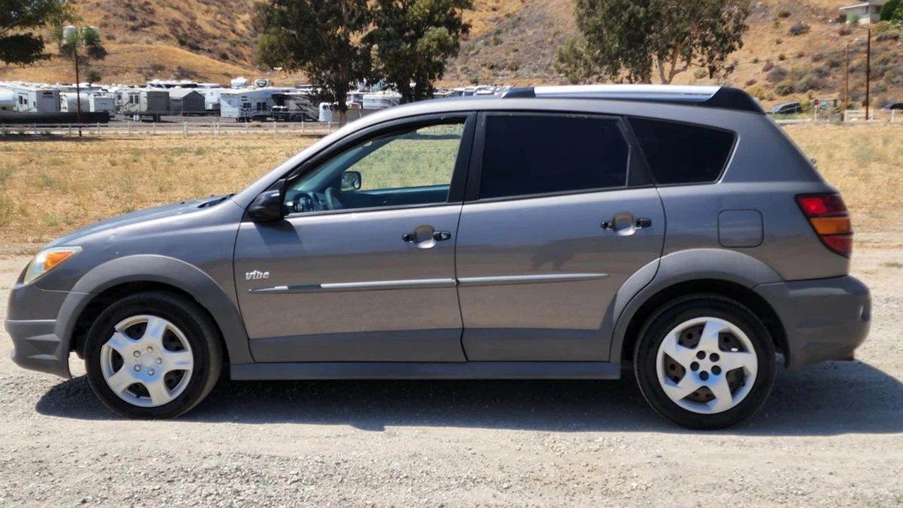 2005 Pontiac Vibe - Image 12 of 21