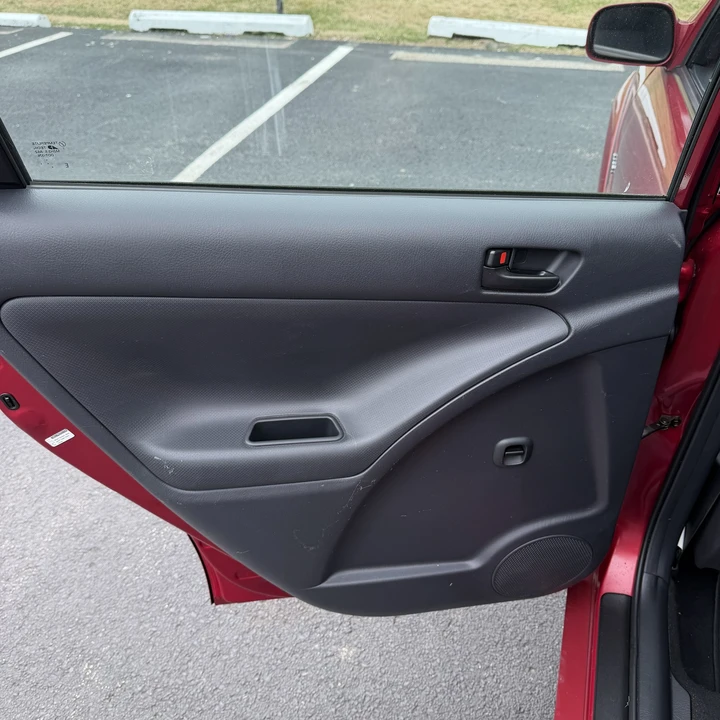 2005 Pontiac Vibe - Image 18 of 21