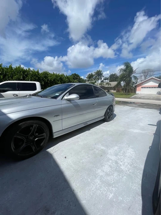 2005 Pontiac GTO 4th Gen - Image 11 of 15