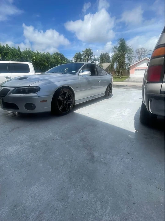 2005 Pontiac GTO 4th Gen - Image 12 of 15